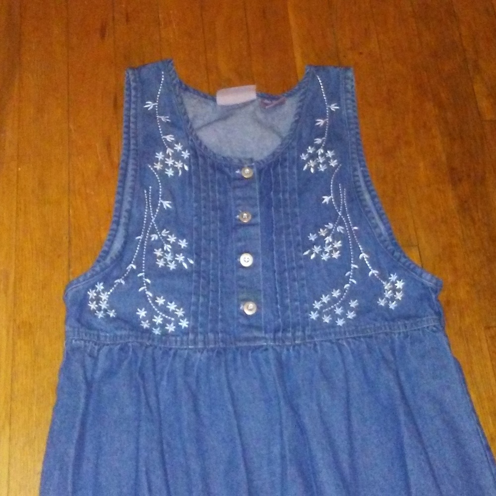 Long Sleeveless Denim Dress with Floral Embroidery